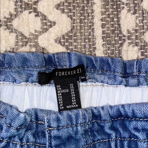 high waisted jean shorts - Picture 3 of 3